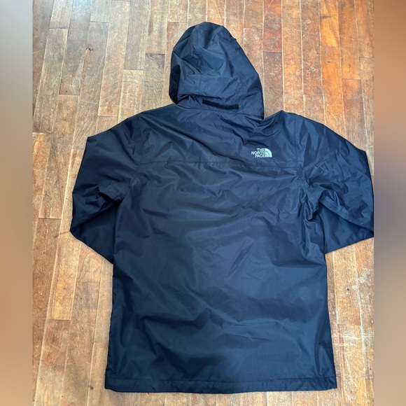 The North face jacket! - Picture 2 of 3